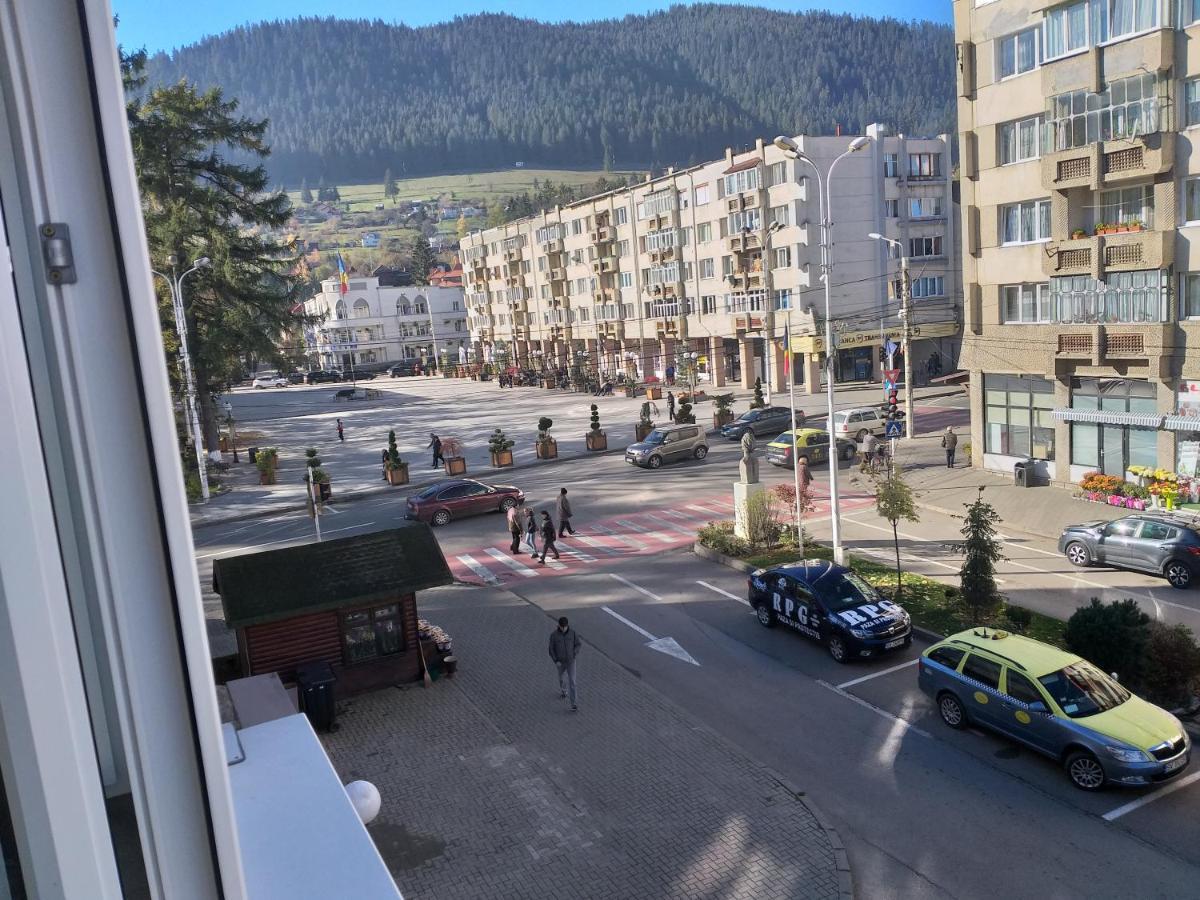 Luxury-Apartment Ultracentral Câmpulung Moldovenesc Eksteriør billede