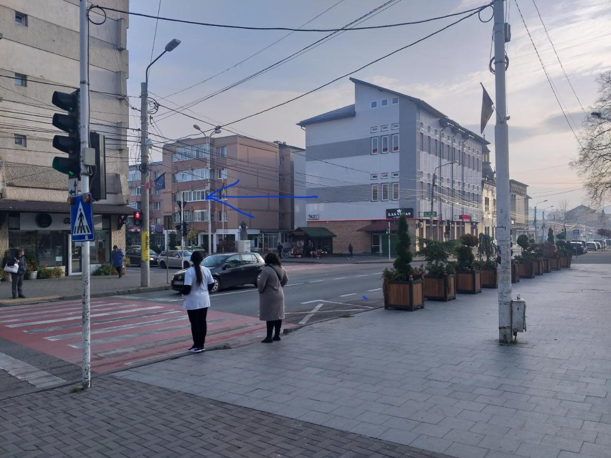 Luxury-Apartment Ultracentral Câmpulung Moldovenesc Eksteriør billede