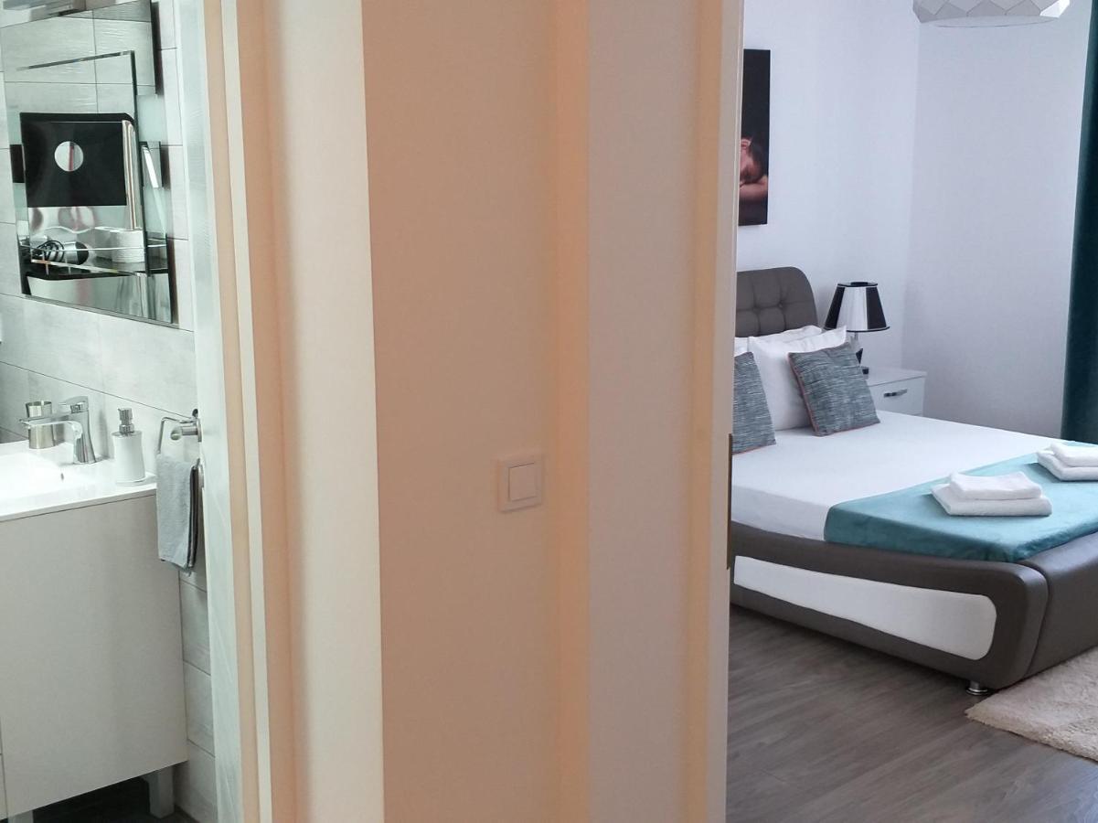 Luxury-Apartment Ultracentral Câmpulung Moldovenesc Eksteriør billede